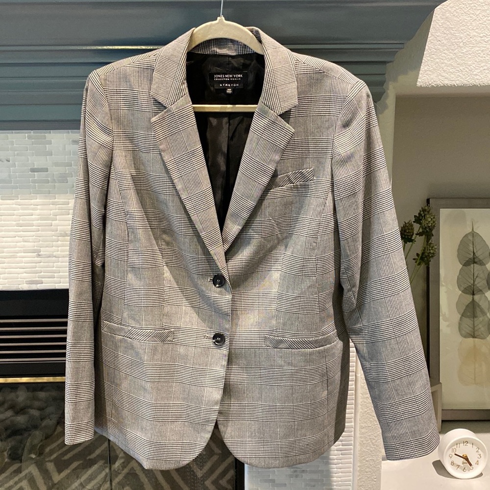 Jones New York Collection plaid Woman’s Business Blazer
